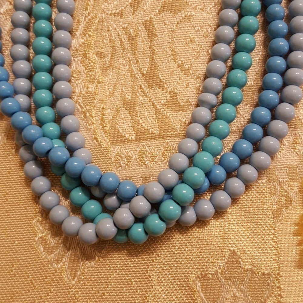 Blue/Turquoise Short Necklace/Matching Earrings - Picture 3 of 3